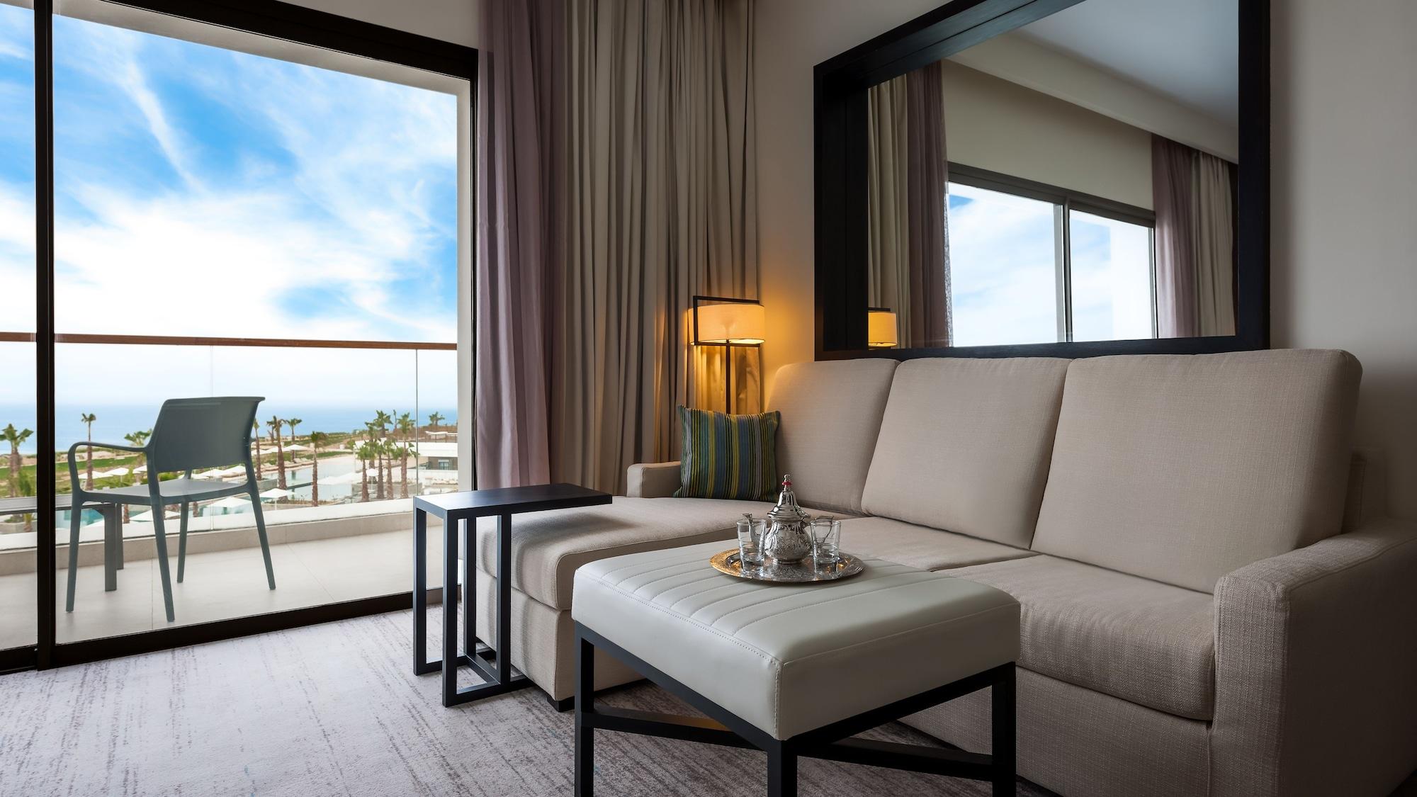 Hyatt Place Taghazout Bay ภายนอก รูปภาพ A suite at the Westin La Paloma