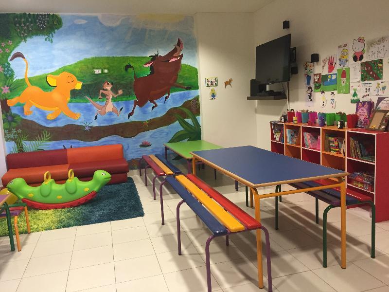Hyatt Place Taghazout Bay ภายนอก รูปภาพ The waiting room at the Children's Hospital of Saint-Pierre